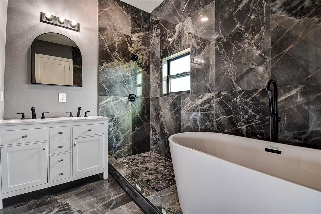 待售: $757,000 (4 贝兹, 2 浴室, 2234 平方英尺)