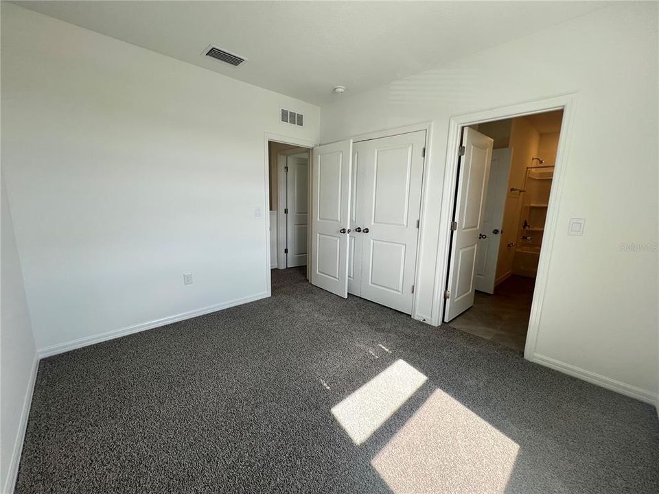 En Renta: $2,350 (3 camas, 2 baños, 1673 Pies cuadrados)