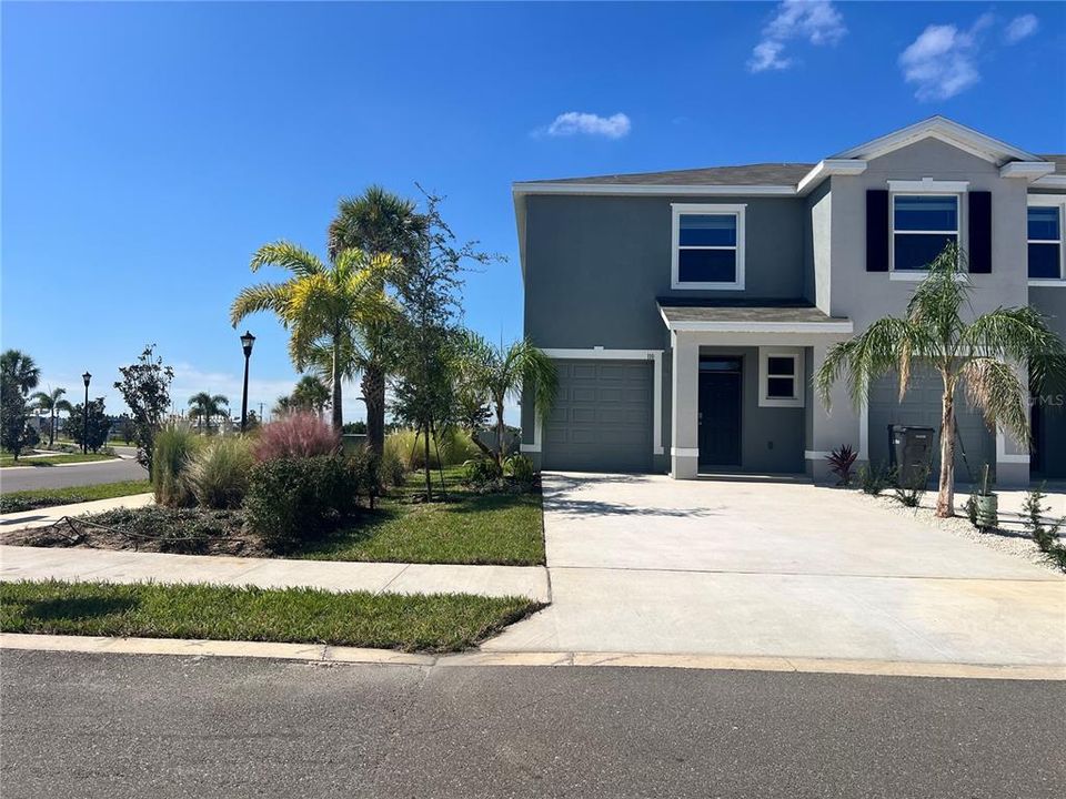 En Renta: $2,350 (3 camas, 2 baños, 1673 Pies cuadrados)