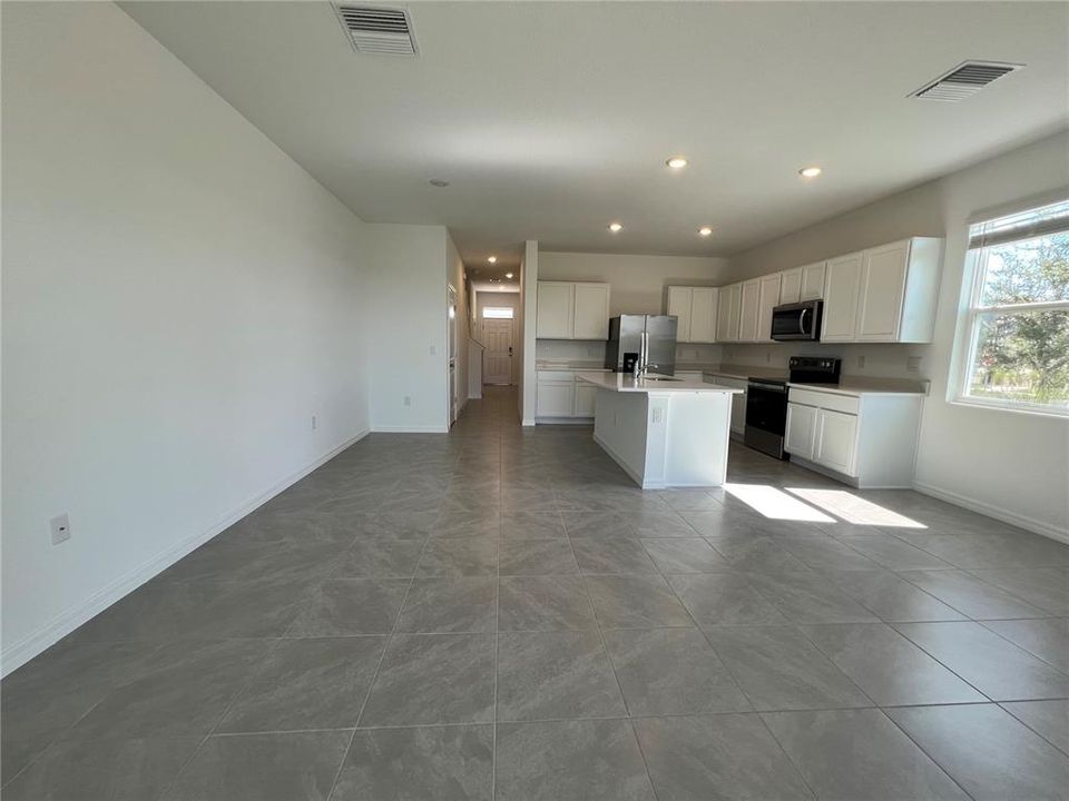 En Renta: $2,350 (3 camas, 2 baños, 1673 Pies cuadrados)