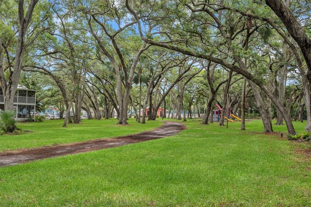 На продажу: $219,000 (1 спален, 1 ванн, 787 Квадратных фут)