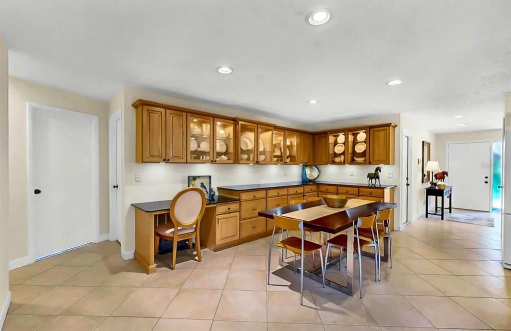 Active With Contract: $540,000 (3 beds, 2 baths, 1585 Square Feet)