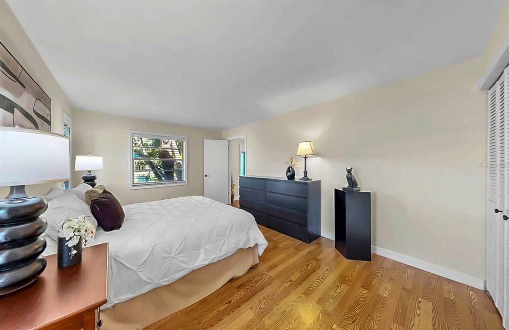 Active With Contract: $540,000 (3 beds, 2 baths, 1585 Square Feet)