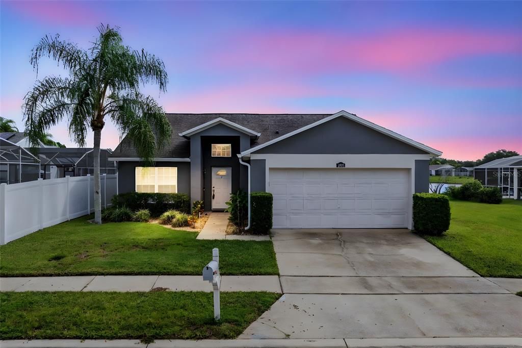 Active With Contract: $365,000 (3 beds, 2 baths, 1415 Square Feet)