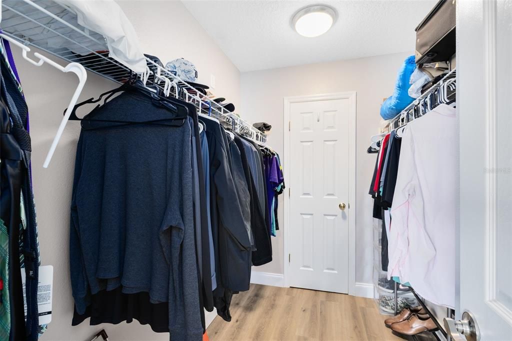 Active With Contract: $365,000 (3 beds, 2 baths, 1415 Square Feet)