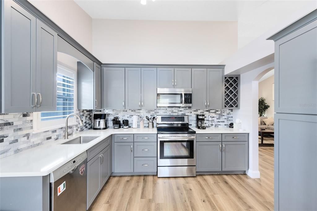 Active With Contract: $365,000 (3 beds, 2 baths, 1415 Square Feet)