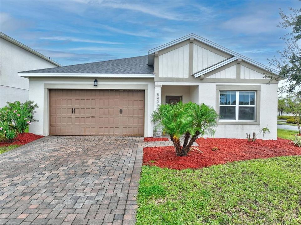 En Venta: $395,000 (4 camas, 2 baños, 1859 Pies cuadrados)