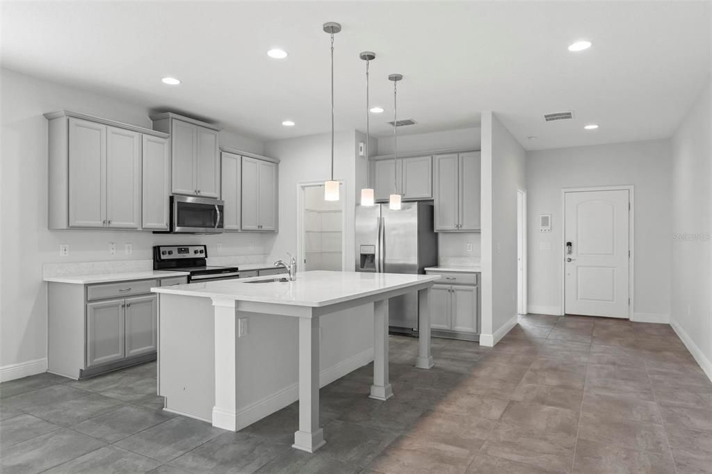 En Venta: $395,000 (4 camas, 2 baños, 1859 Pies cuadrados)