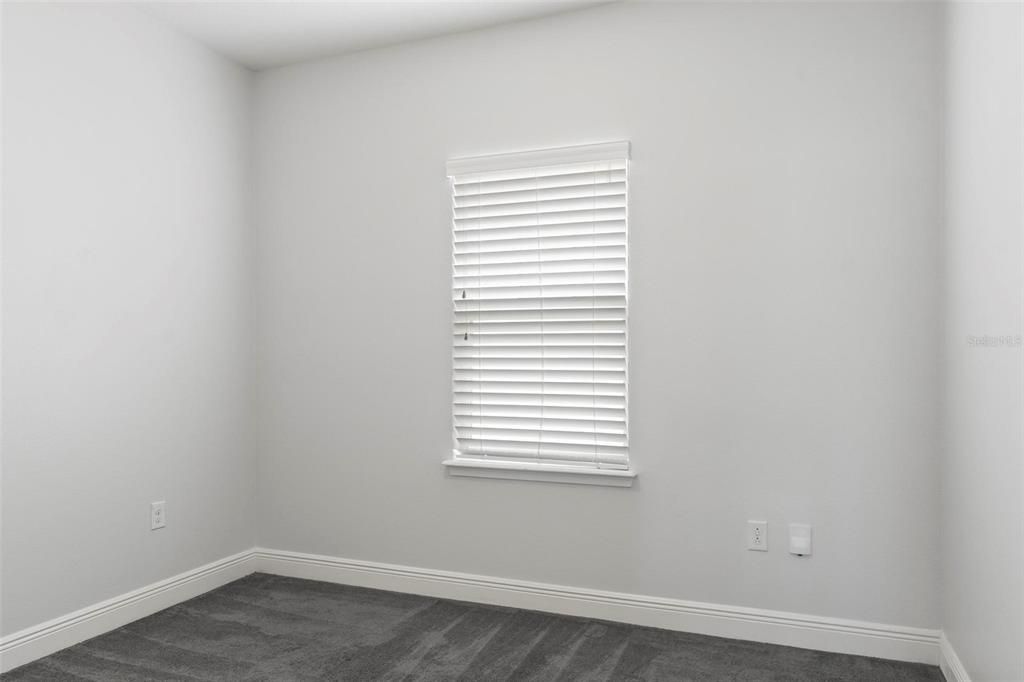 En Venta: $395,000 (4 camas, 2 baños, 1859 Pies cuadrados)