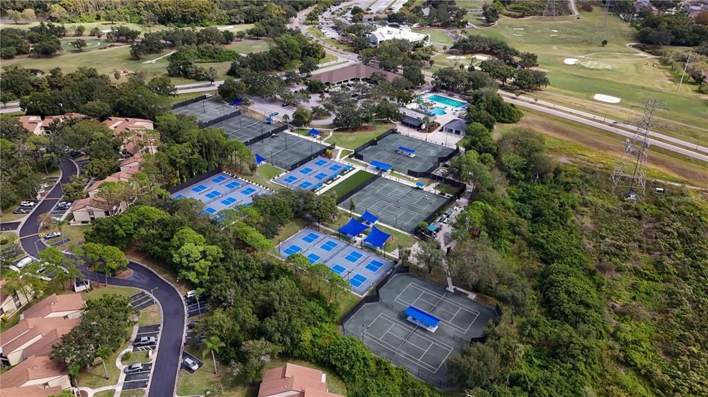 待售: $249,000 (2 贝兹, 2 浴室, 1054 平方英尺)