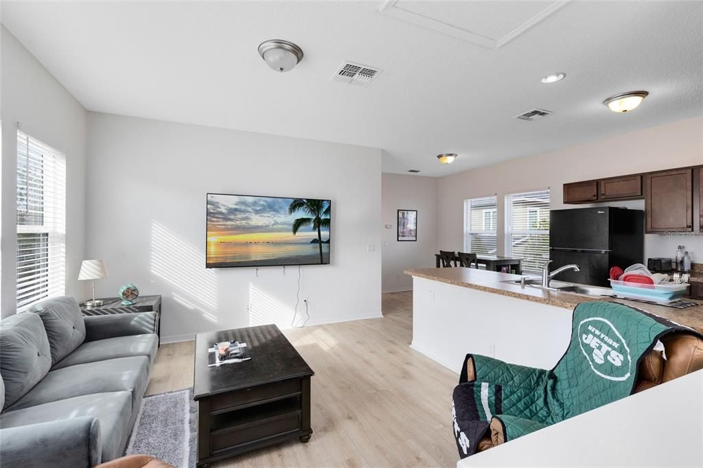 En Venta: $949,000 (5 camas, 4 baños, 3146 Pies cuadrados)