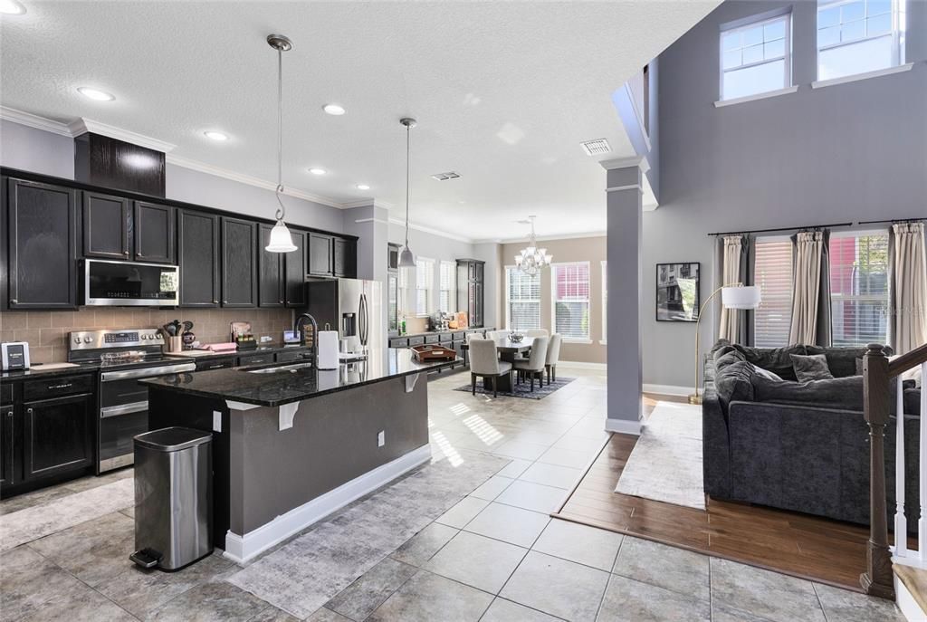 En Venta: $949,000 (5 camas, 4 baños, 3146 Pies cuadrados)