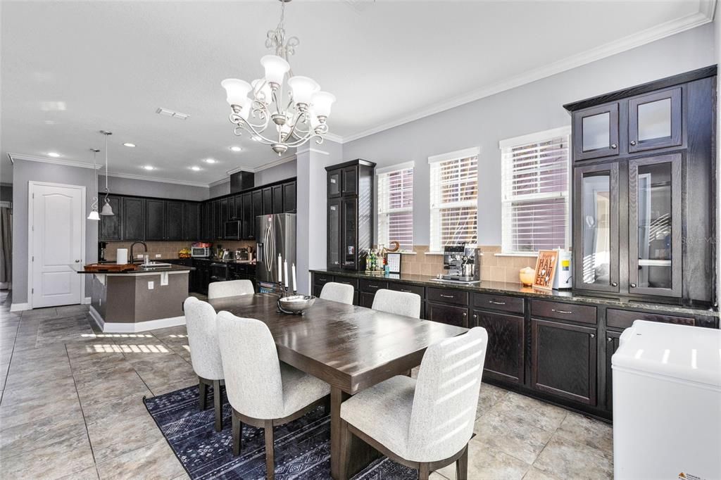 En Venta: $949,000 (5 camas, 4 baños, 3146 Pies cuadrados)