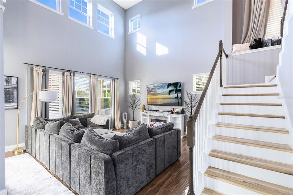 En Venta: $949,000 (5 camas, 4 baños, 3146 Pies cuadrados)