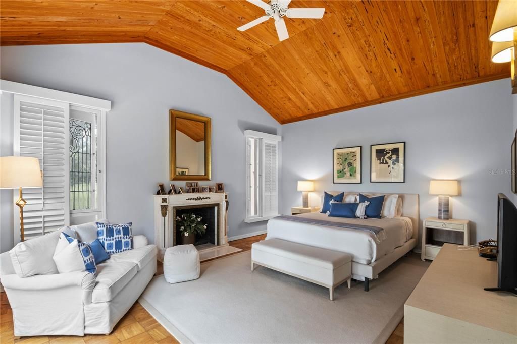 En Venta: $1,225,000 (3 camas, 3 baños, 3127 Pies cuadrados)