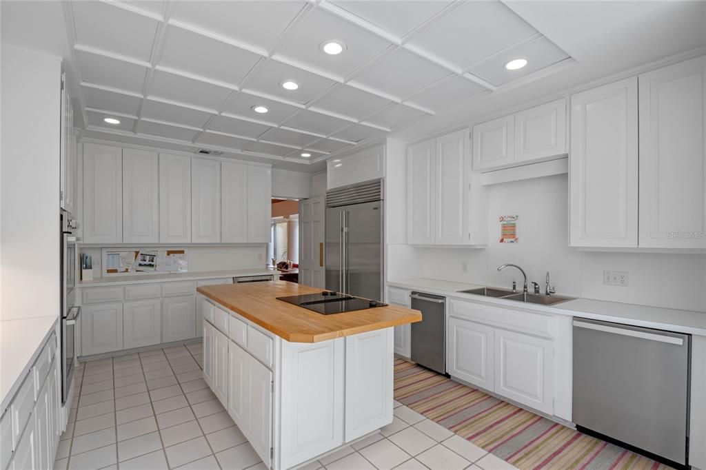 En Venta: $1,225,000 (3 camas, 3 baños, 3127 Pies cuadrados)