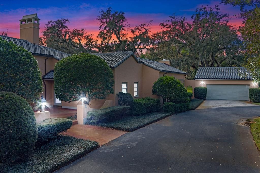 En Venta: $1,225,000 (3 camas, 3 baños, 3127 Pies cuadrados)