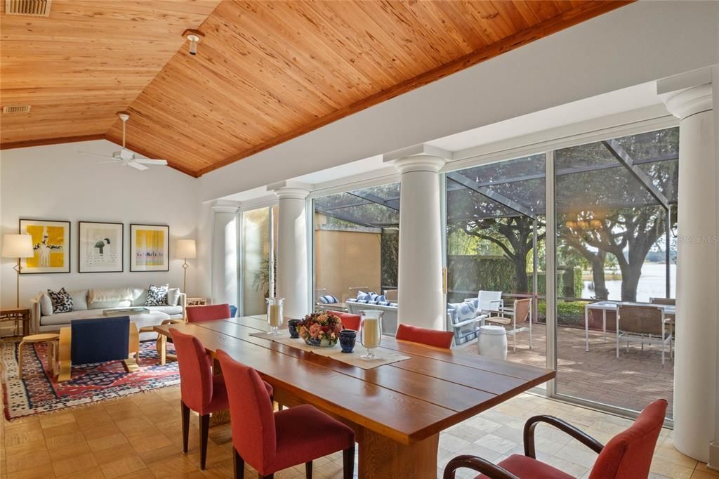 En Venta: $1,225,000 (3 camas, 3 baños, 3127 Pies cuadrados)