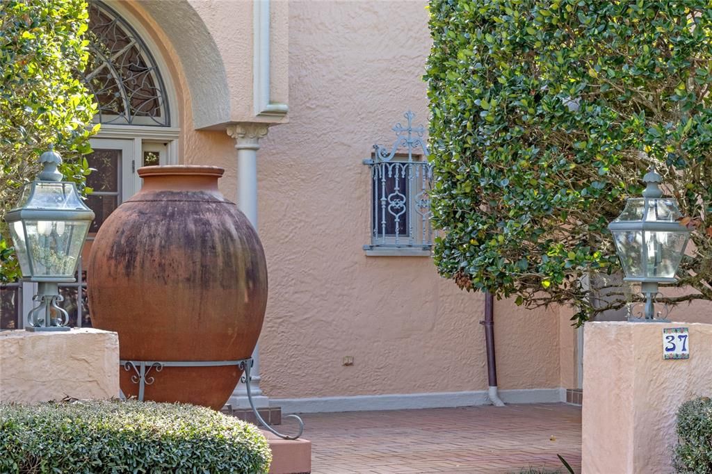 En Venta: $1,225,000 (3 camas, 3 baños, 3127 Pies cuadrados)