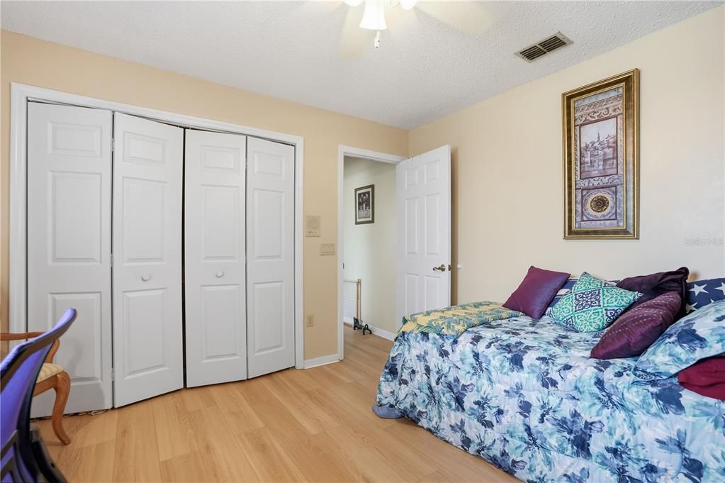 For Sale: $376,000 (3 beds, 3 baths, 1995 Square Feet)