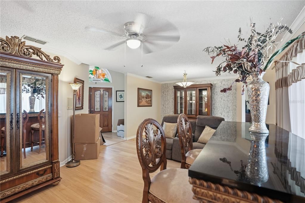 For Sale: $376,000 (3 beds, 3 baths, 1995 Square Feet)