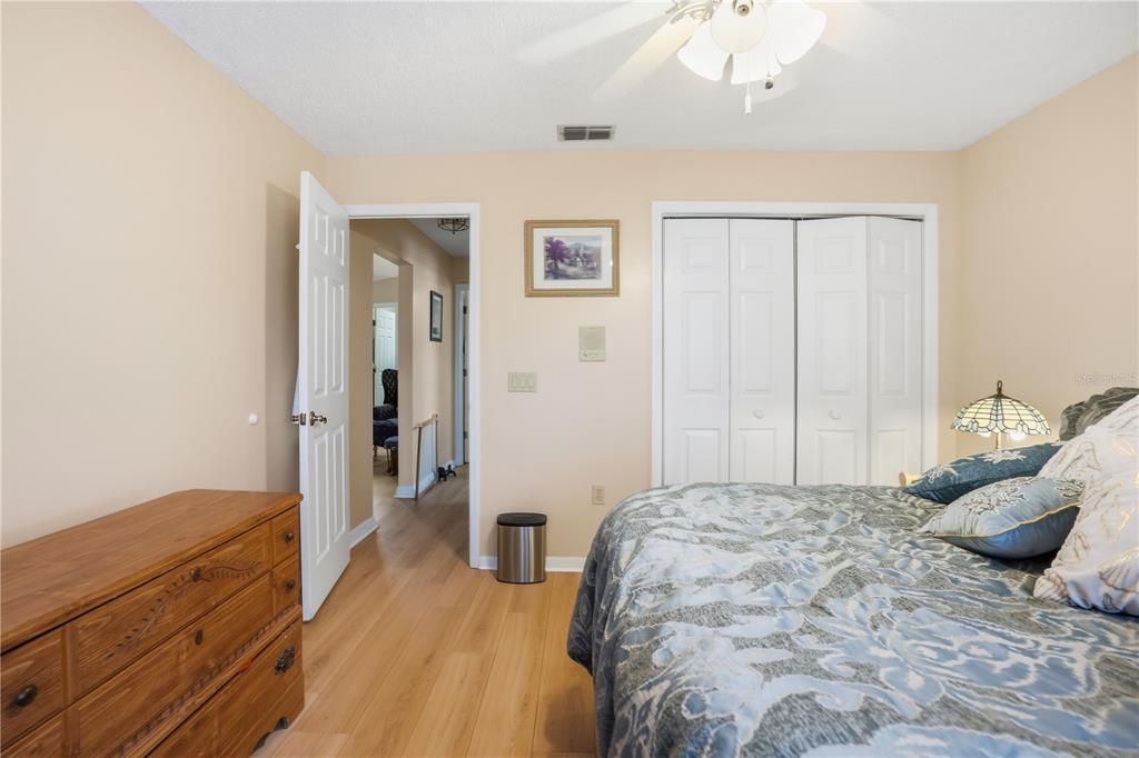 For Sale: $376,000 (3 beds, 3 baths, 1995 Square Feet)