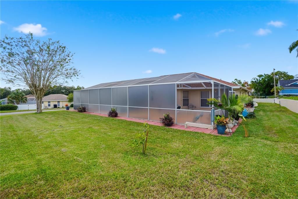 For Sale: $376,000 (3 beds, 3 baths, 1995 Square Feet)