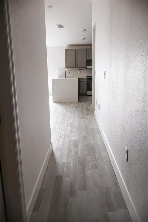 For Sale: $325,000 (3 beds, 2 baths, 1347 Square Feet)