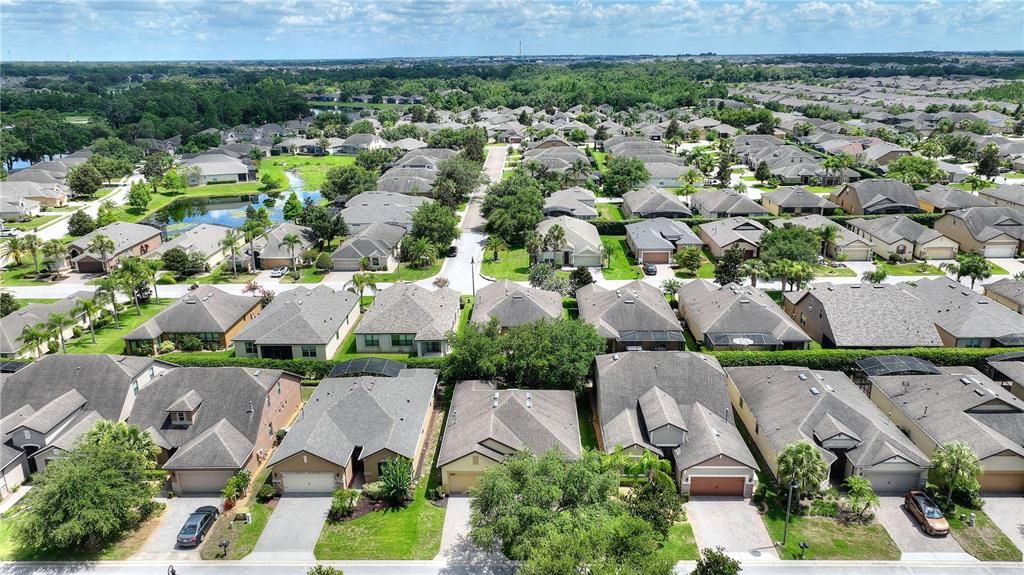 For Sale: $320,000 (2 beds, 2 baths, 1358 Square Feet)