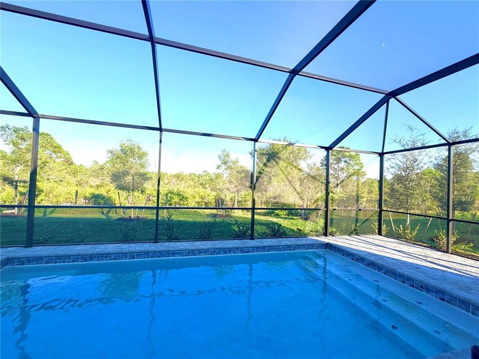 Activo con contrato: $499,597 (4 camas, 2 baños, 2449 Pies cuadrados)