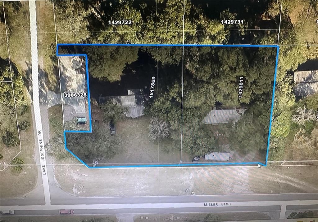 待售: $325,000 (0 贝兹, 0 浴室, 924 平方英尺)