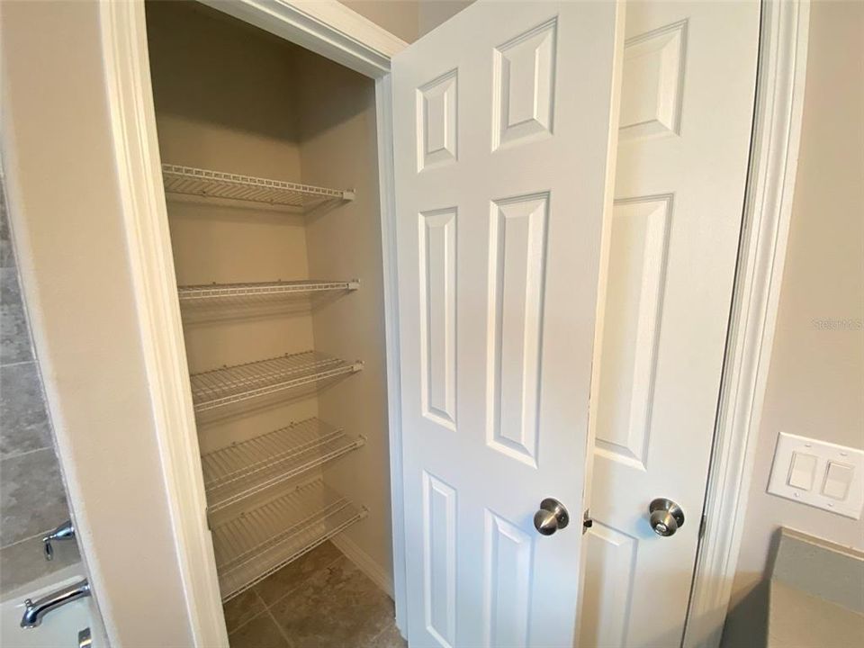 For Rent: $2,800 (3 beds, 2 baths, 1878 Square Feet)