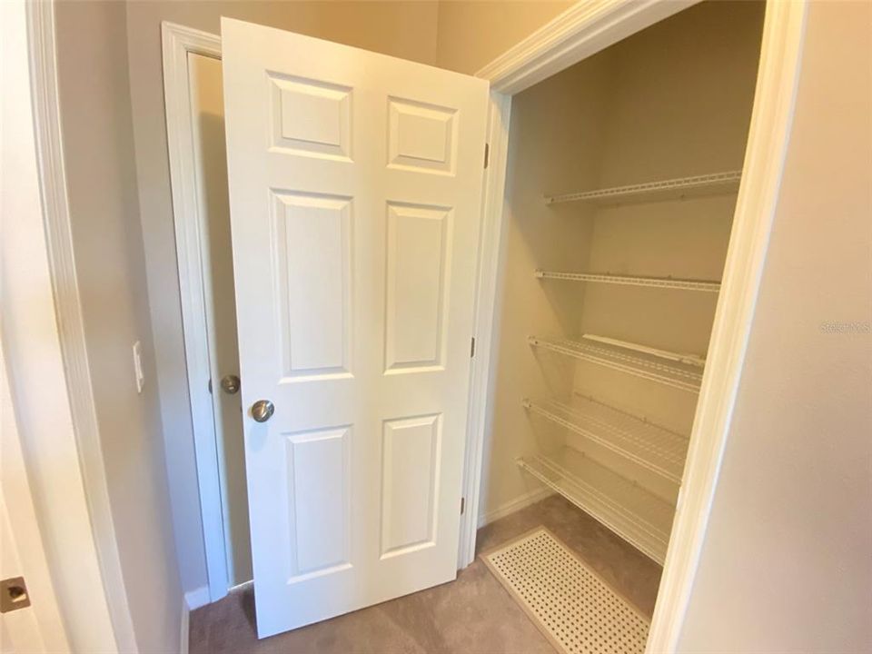 For Rent: $2,800 (3 beds, 2 baths, 1878 Square Feet)