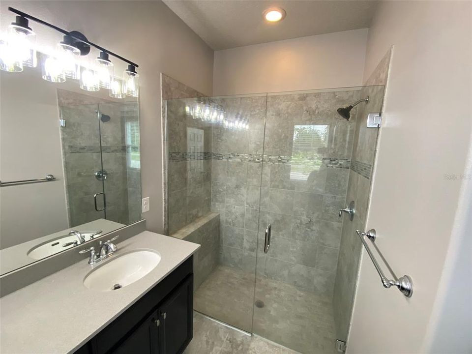 For Rent: $2,800 (3 beds, 2 baths, 1878 Square Feet)