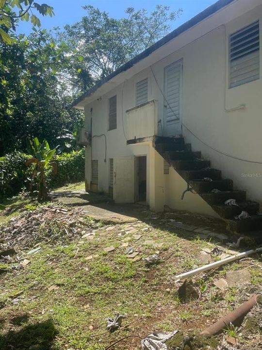 На продажу: $150,000 (3 спален, 1 ванн, 1965 Квадратных фут)