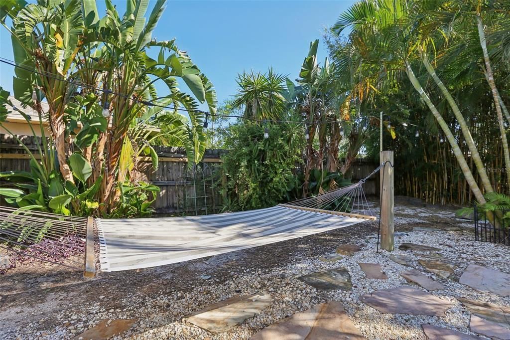 合同活跃: $512,900 (3 贝兹, 2 浴室, 1452 平方英尺)