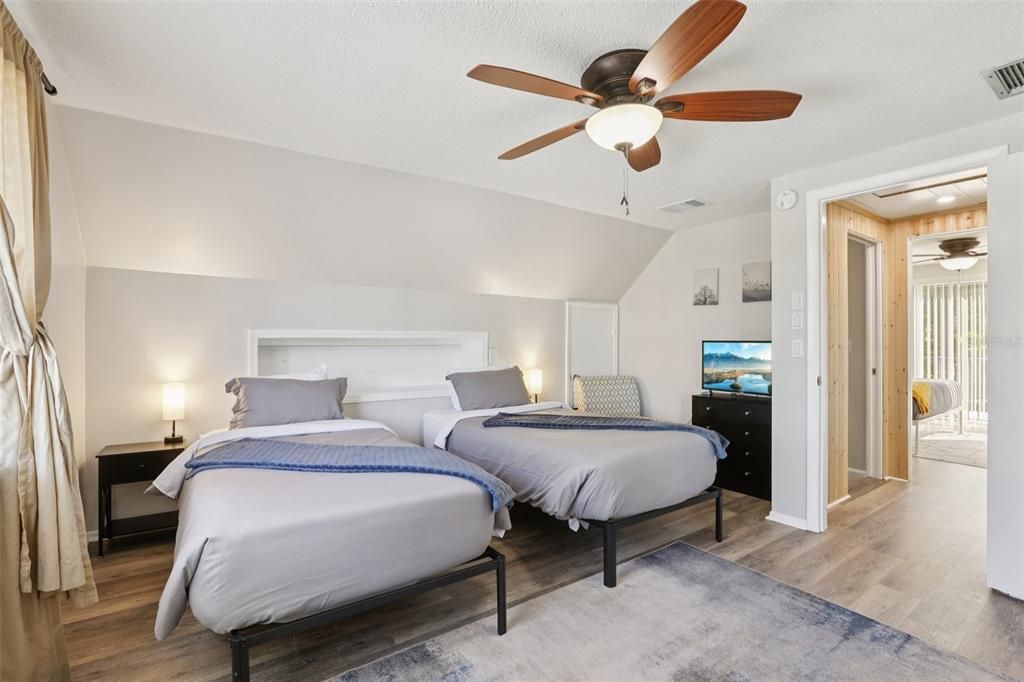 合同活跃: $512,900 (3 贝兹, 2 浴室, 1452 平方英尺)