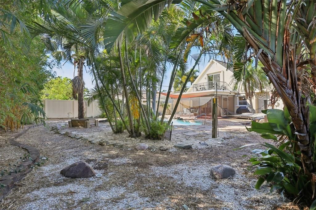 合同活跃: $512,900 (3 贝兹, 2 浴室, 1452 平方英尺)