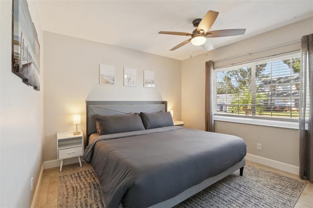 合同活跃: $512,900 (3 贝兹, 2 浴室, 1452 平方英尺)