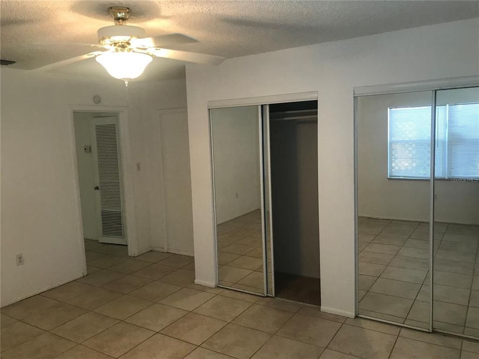 For Rent: $1,395 (1 beds, 1 baths, 950 Square Feet)