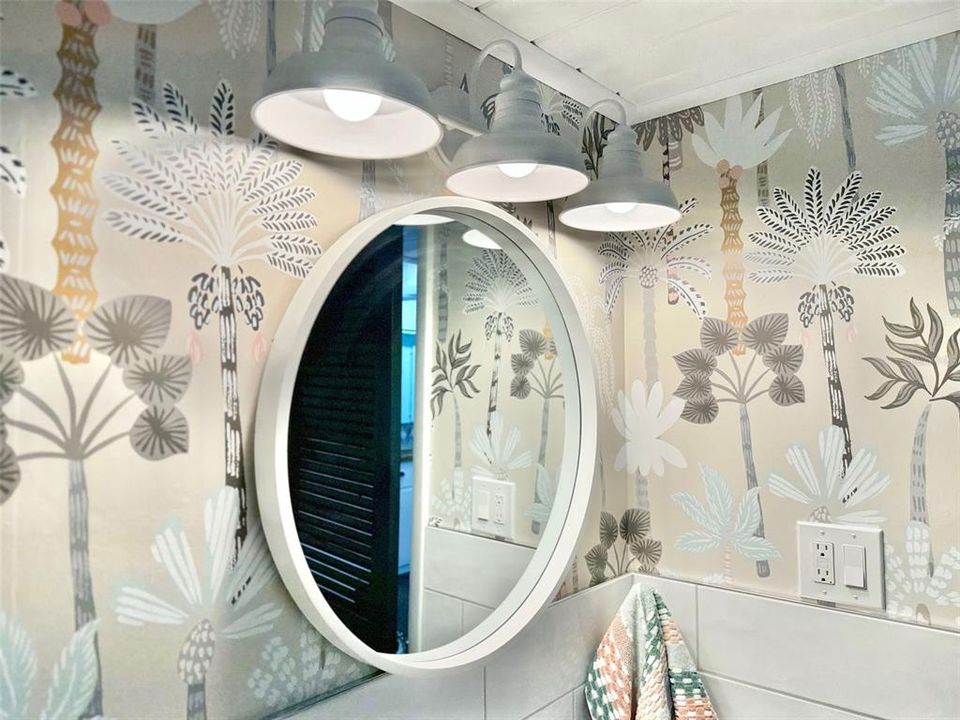 合同活跃: $450,000 (2 贝兹, 3 浴室, 1171 平方英尺)