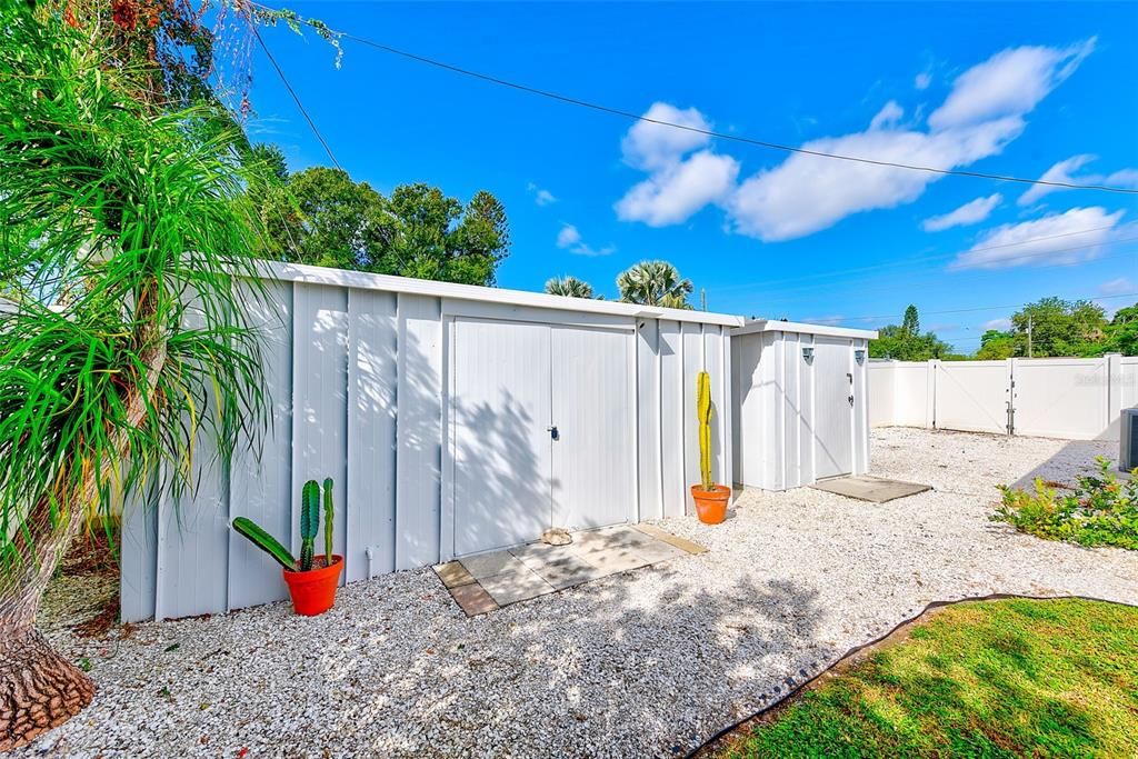 合同活跃: $450,000 (2 贝兹, 3 浴室, 1171 平方英尺)