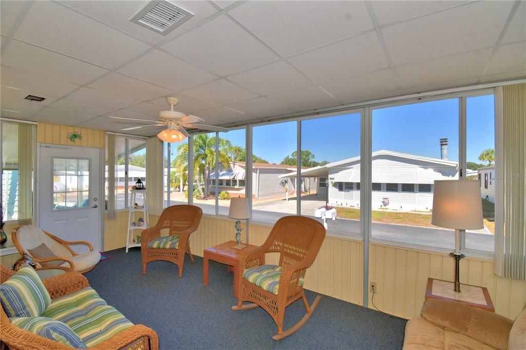 For Sale: $117,000 (2 beds, 2 baths, 1256 Square Feet)