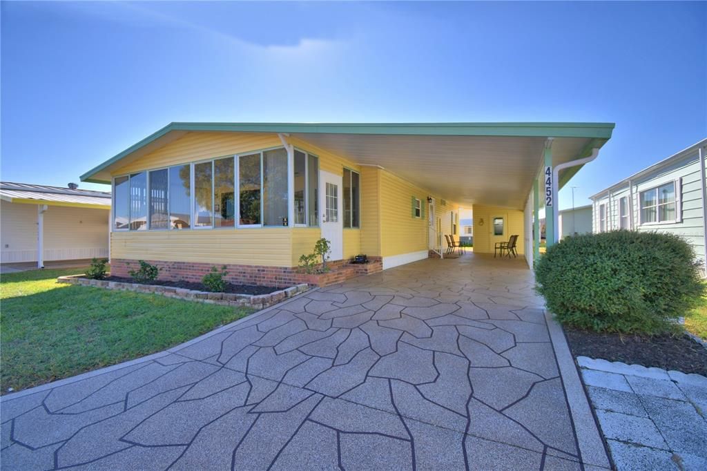 For Sale: $117,000 (2 beds, 2 baths, 1256 Square Feet)