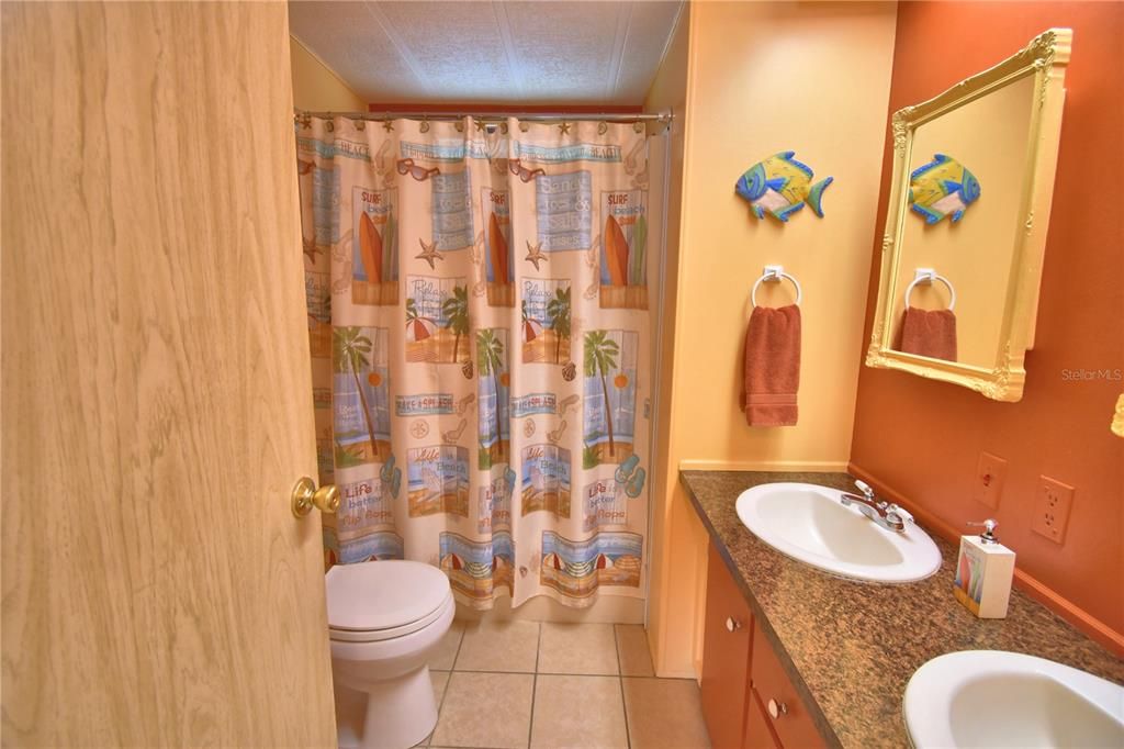 For Sale: $117,000 (2 beds, 2 baths, 1256 Square Feet)