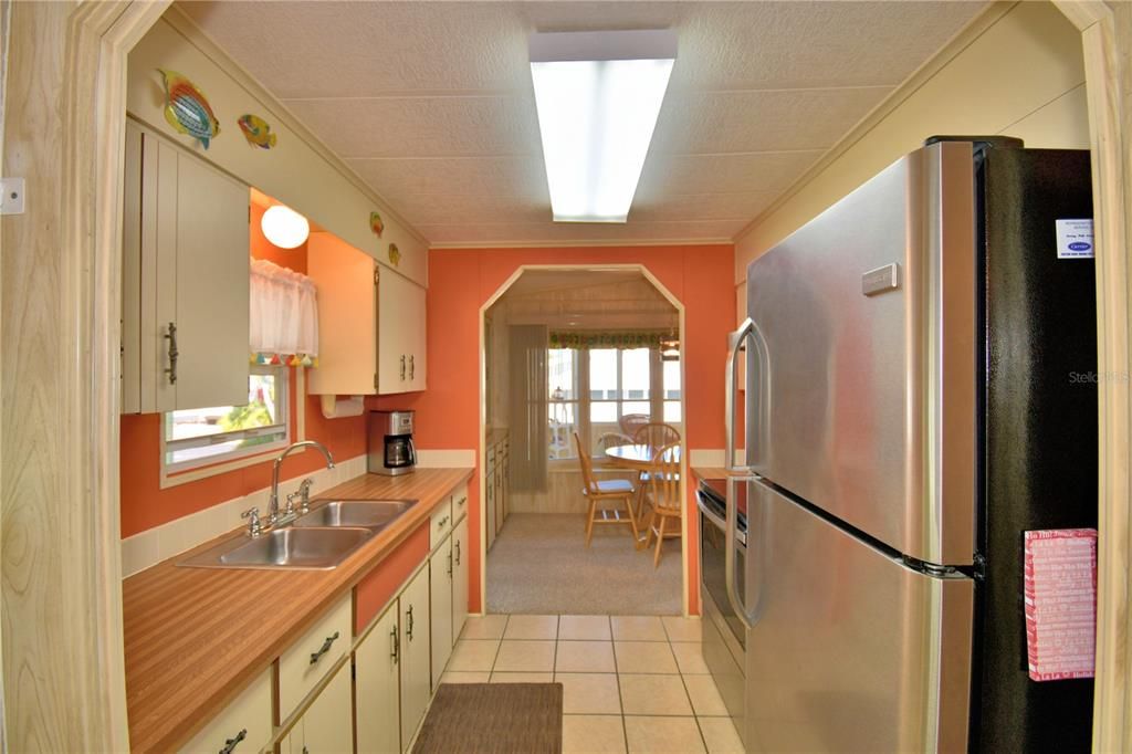 For Sale: $117,000 (2 beds, 2 baths, 1256 Square Feet)