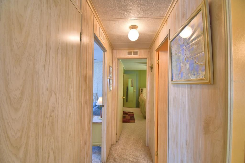 For Sale: $117,000 (2 beds, 2 baths, 1256 Square Feet)
