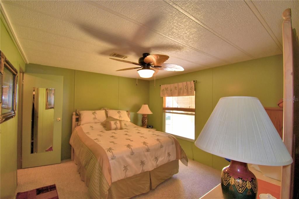 For Sale: $117,000 (2 beds, 2 baths, 1256 Square Feet)