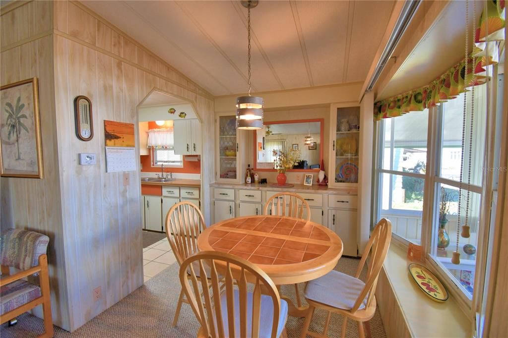 For Sale: $117,000 (2 beds, 2 baths, 1256 Square Feet)