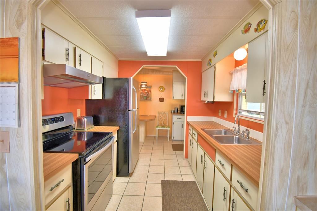 For Sale: $117,000 (2 beds, 2 baths, 1256 Square Feet)